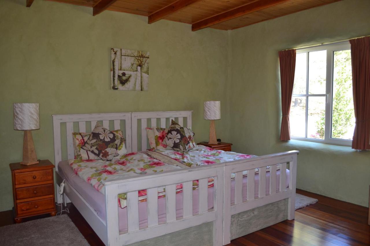 Whispering Spirit Holiday Cottages & Mini Ponies Franklin Exteriér fotografie