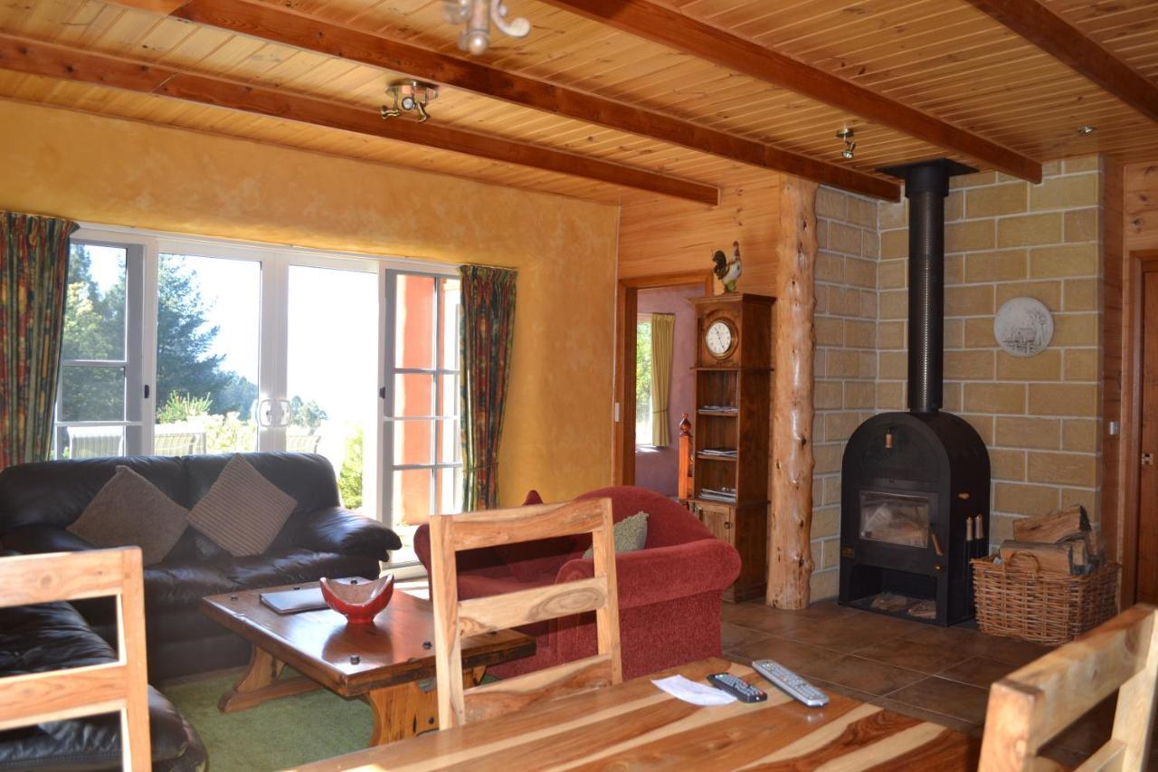 Whispering Spirit Holiday Cottages & Mini Ponies Franklin Exteriér fotografie